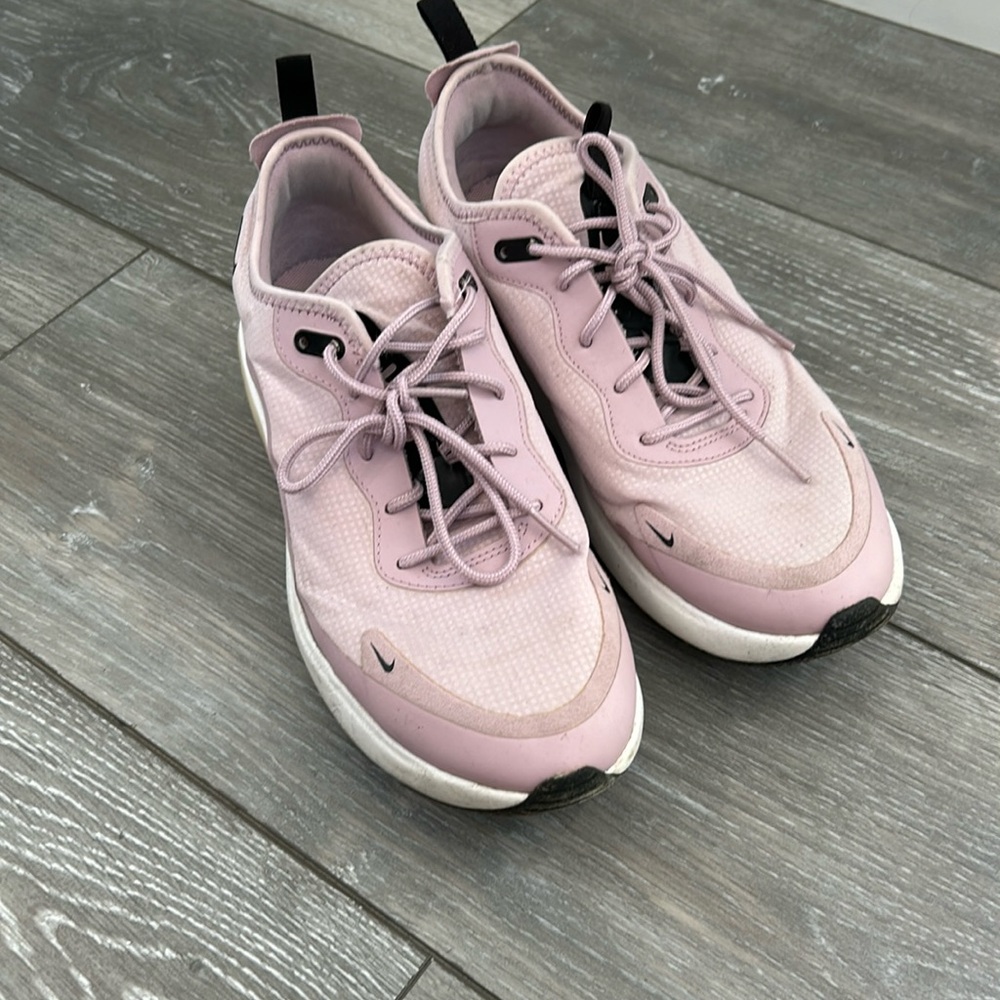 Nike air max size 8